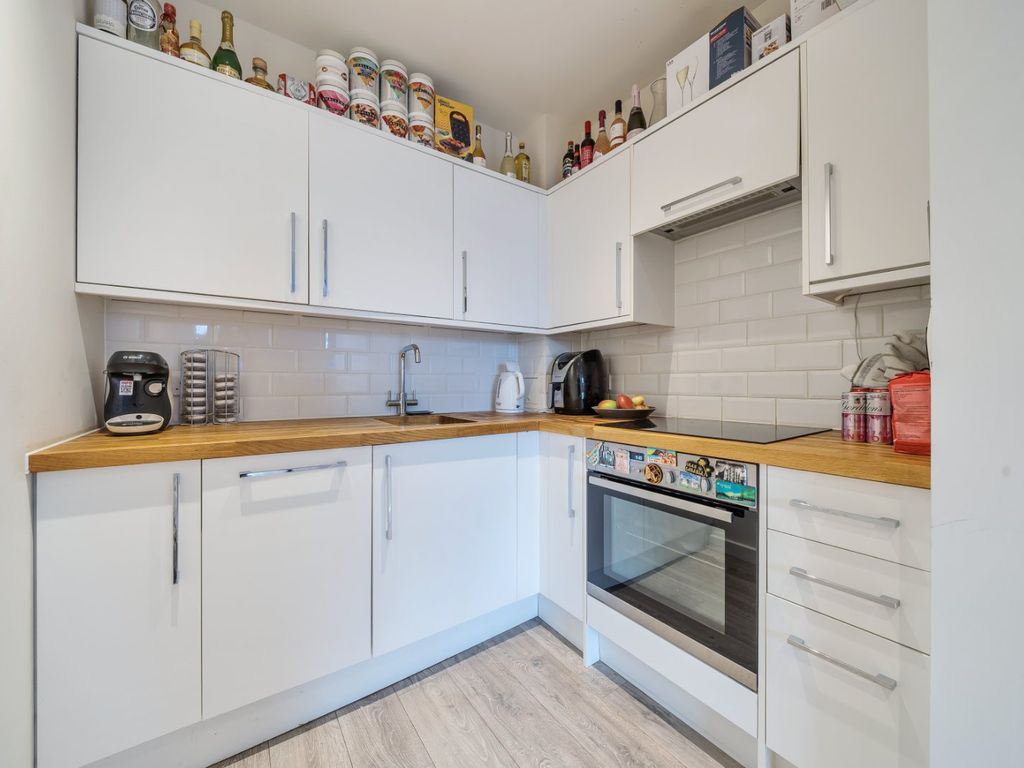 Lewisham High Street, London SE13  