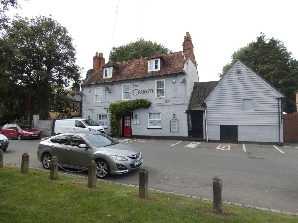 3 bed to rent in Horton Road, Horton, Slough SL3, £1,700 pcm Zoopla