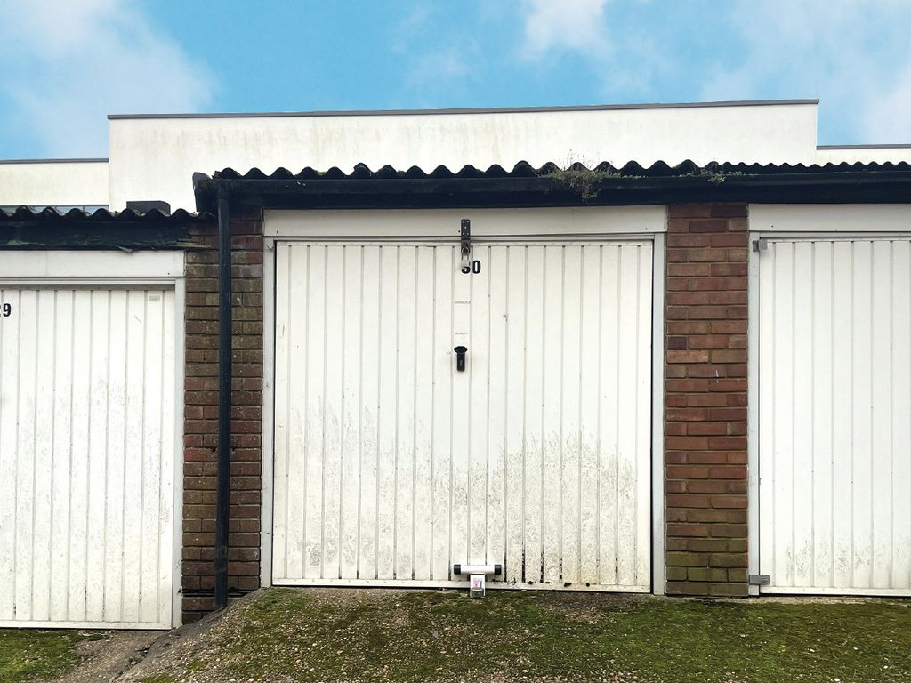 Parking/garage for sale in Granville Place, High Road, London N12, £