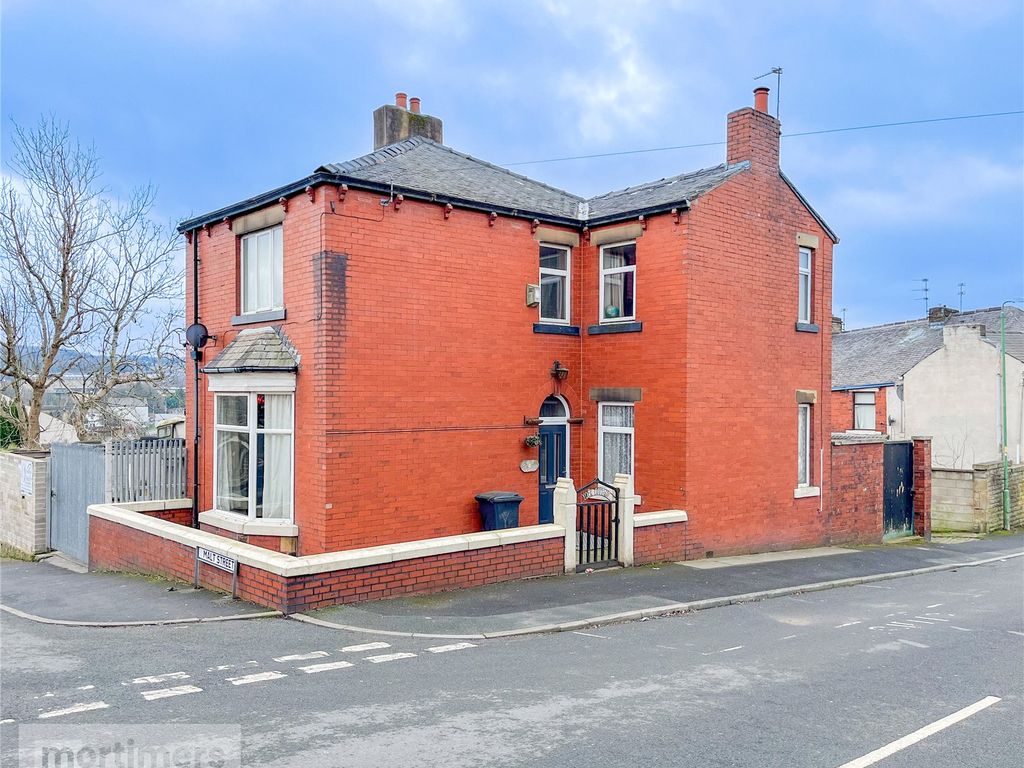 3 bed detached house for sale in York Street, Accrington BB5 Zoopla