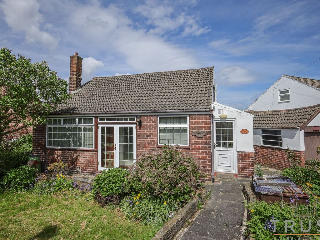 2 bed bungalow for sale in Leeds Old Road, Heckmondwike WF16 Zoopla