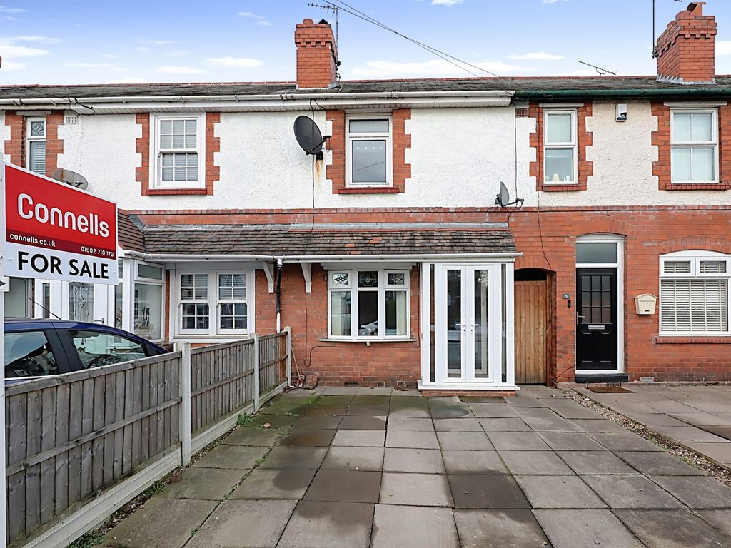 3 bed terraced house for sale in Bee Lane, Fordhouses, Wolverhampton