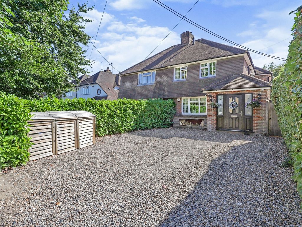 4 bed semidetached house for sale in Chartridge Lane, Chesham HP5 Zoopla