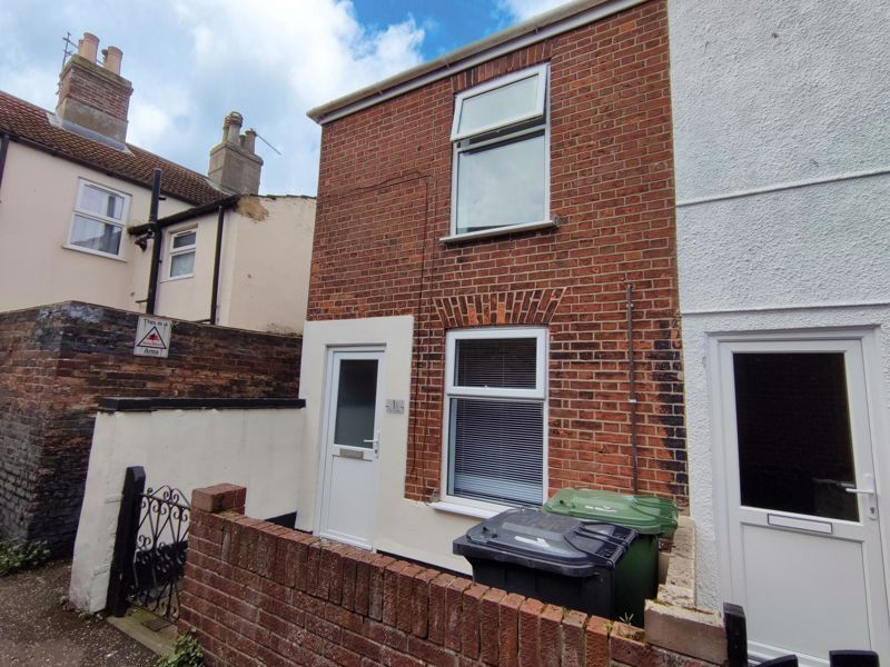 1 bed terraced house to rent in St. James Walk, Great Yarmouth NR30