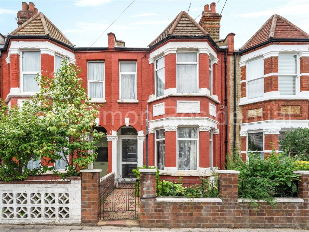 Chesterfield Gardens, London N4  