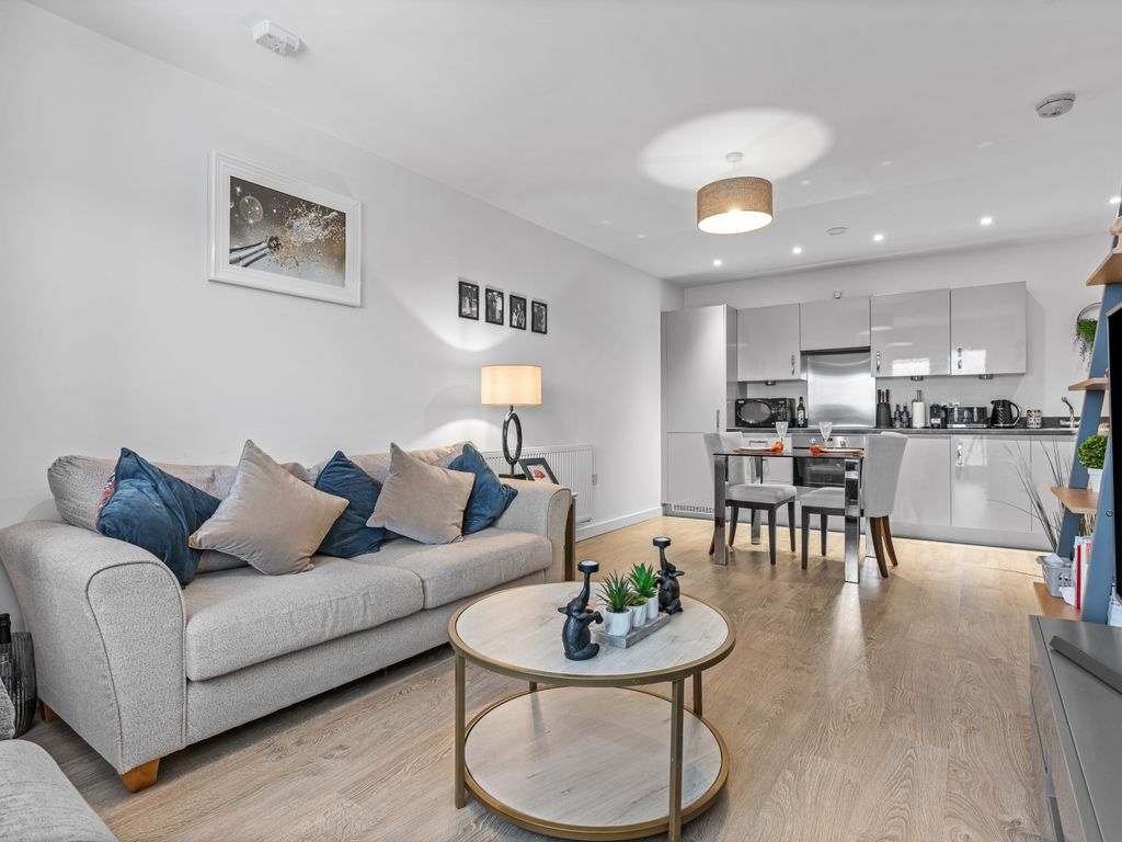 2 bed terraced house for sale in Duchess Court, Welwyn Garden City