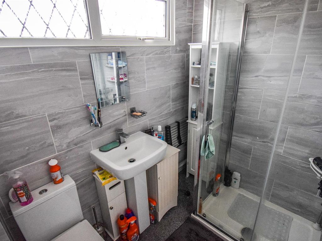 3 bed end terrace house for sale in Easton Road, Bridlington, East