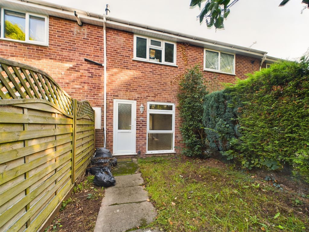 2 bed terraced house to rent in Haston Close, Hereford HR4, £825 pcm