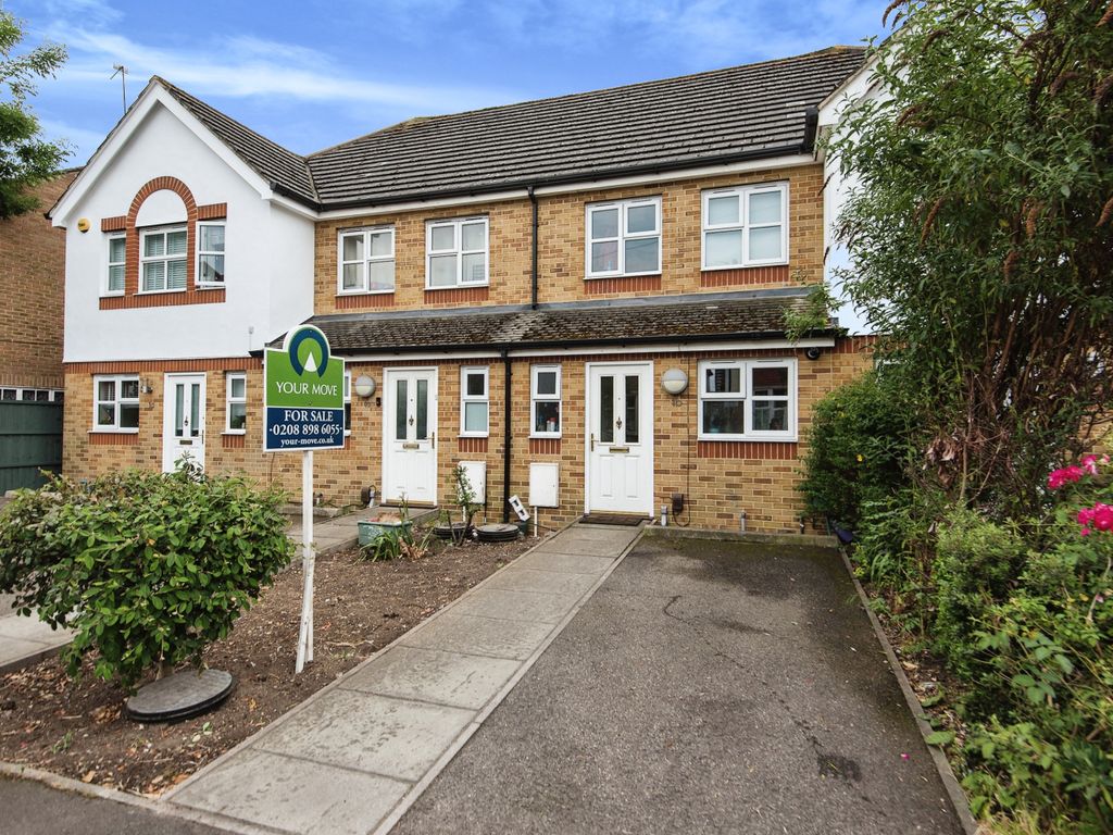 3 bed terraced house for sale in Pownall Road, Hounslow TW3 Zoopla