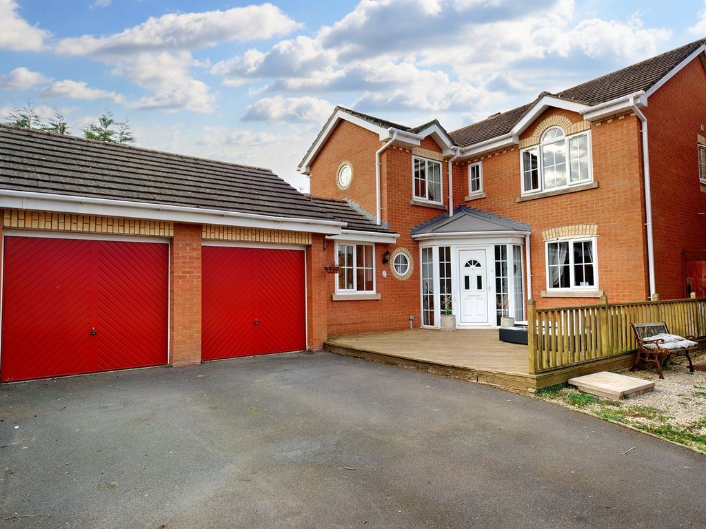 4 bed detached house for sale in Primrose Walk, Woodford Halse