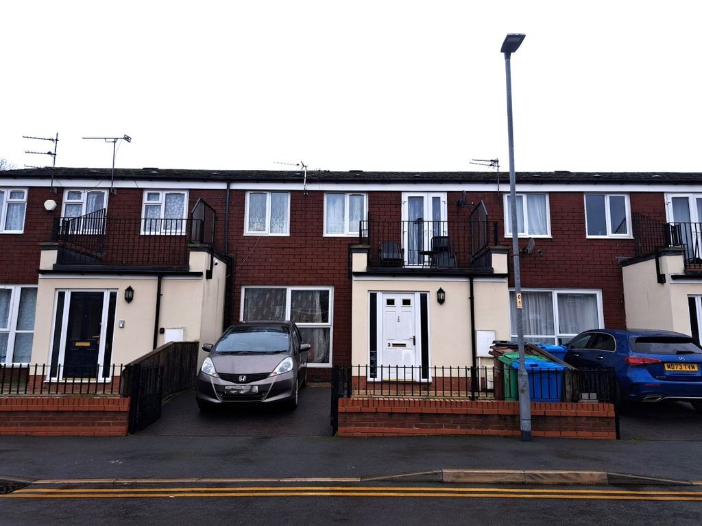 3 bed terraced house to rent in Cumbrian Close, Ardwick, Manchester M13, £1,400 pcm Zoopla