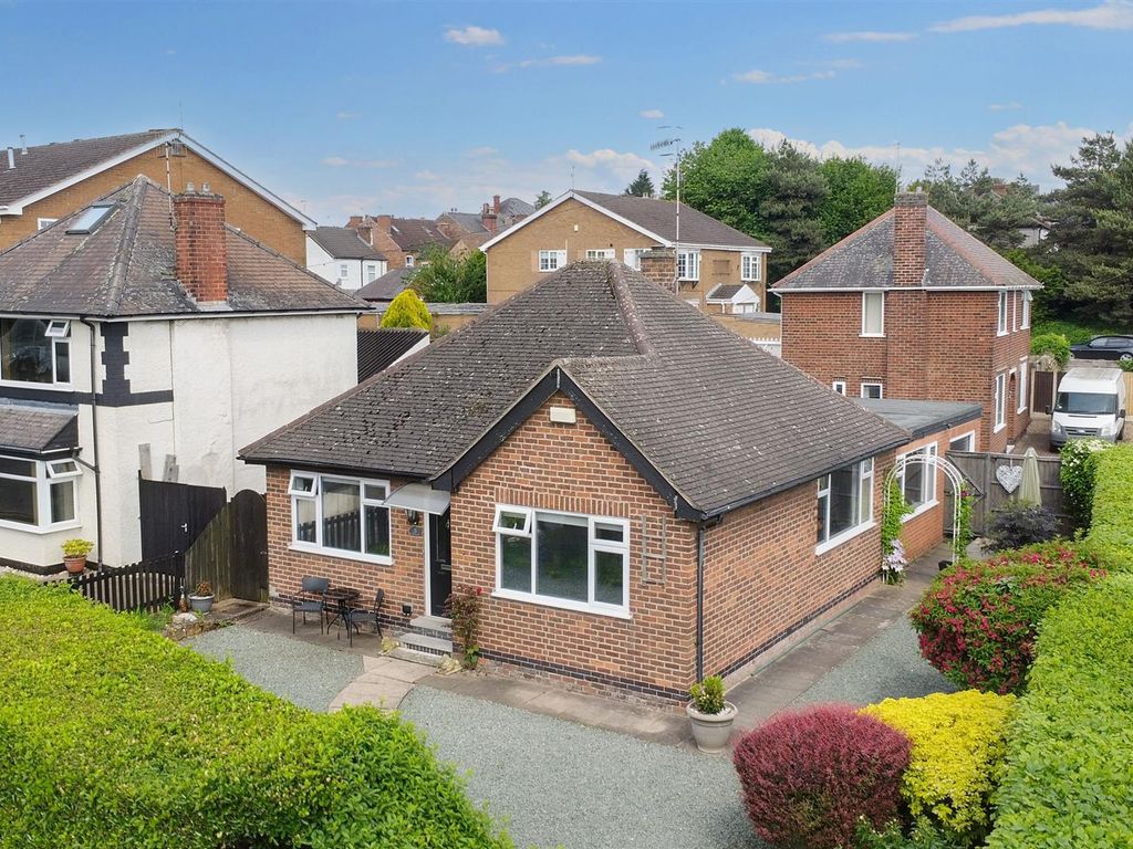 2 bed detached bungalow for sale in Bessell Lane, Stapleford