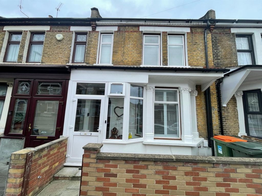3 bed terraced house for sale in Beauchamp Road, London E7, £625,000