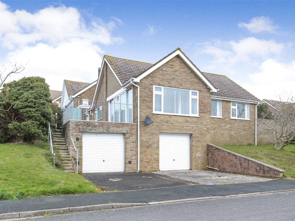 3 bed bungalow to rent in Kenmoor Close, Preston, Weymouth, Dorset DT3