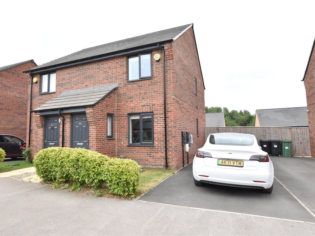 2 bed semidetached house for sale in Magnolia Road, Seacroft, Leeds