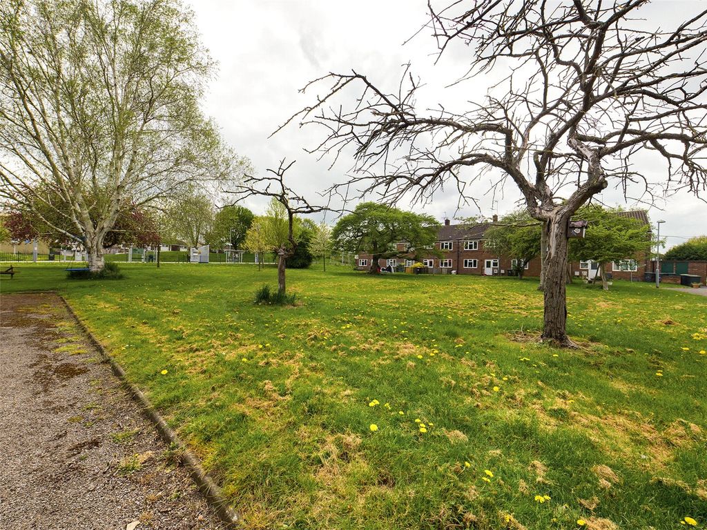 2 bed flat for sale in Valley Road, Beeston, Nottingham