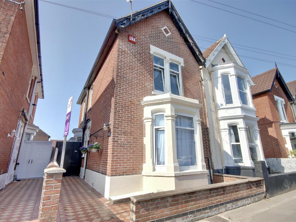 4 bed semidetached house for sale in Angerstein Road, Portsmouth PO2 Zoopla