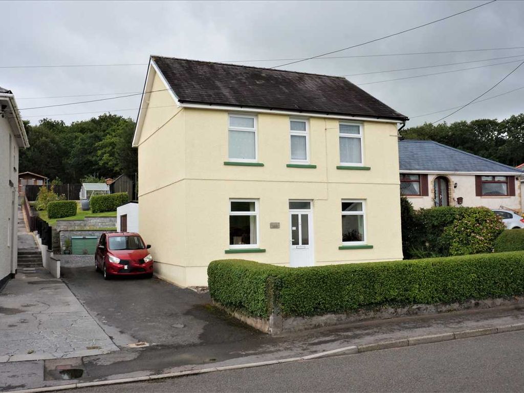 3 bed detached house for sale in Pantycelyn, Heol Caegwyn, Drefach