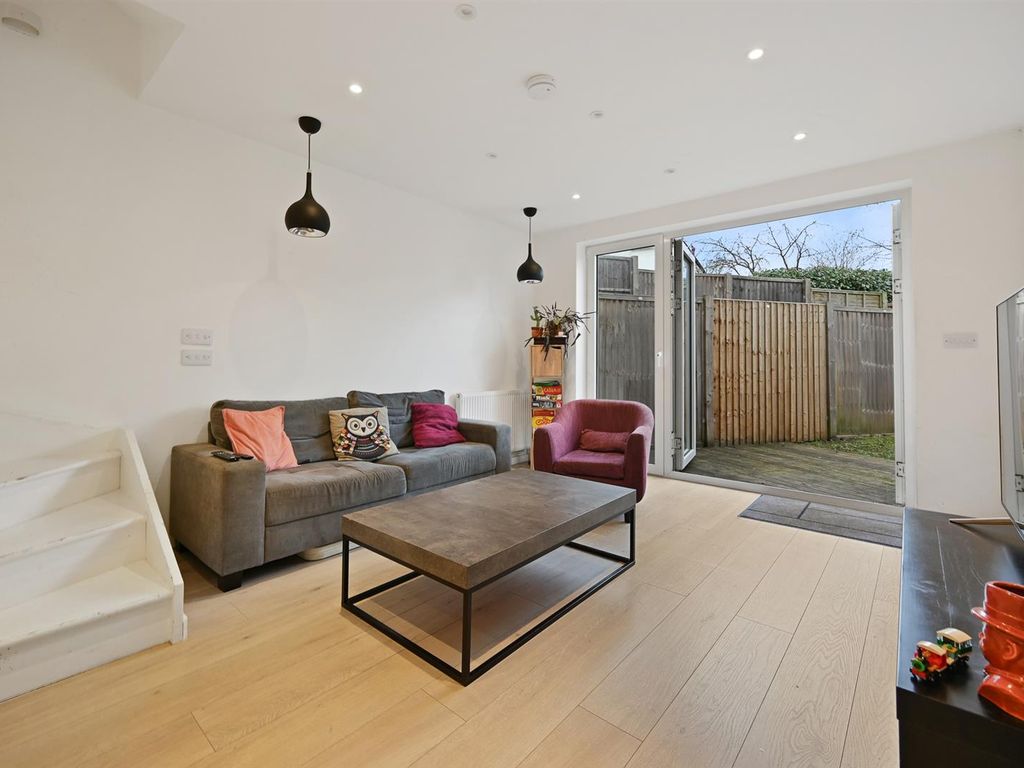 4 bed town house for sale in New Trinity Road, East Finchley, London N2