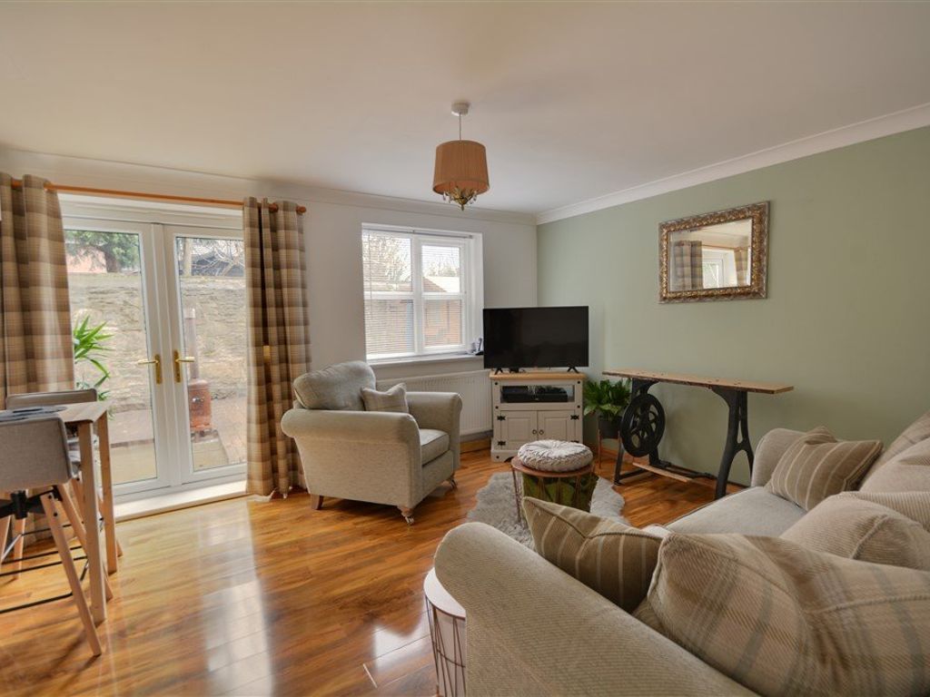 3 bed town house to rent in Vicars Mews, Brotherton WF11 Zoopla