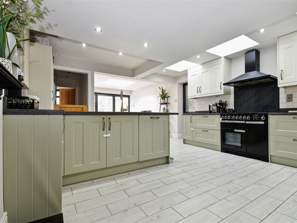 3 bed end terrace house for sale in Somerset Road, Orpington BR6, £