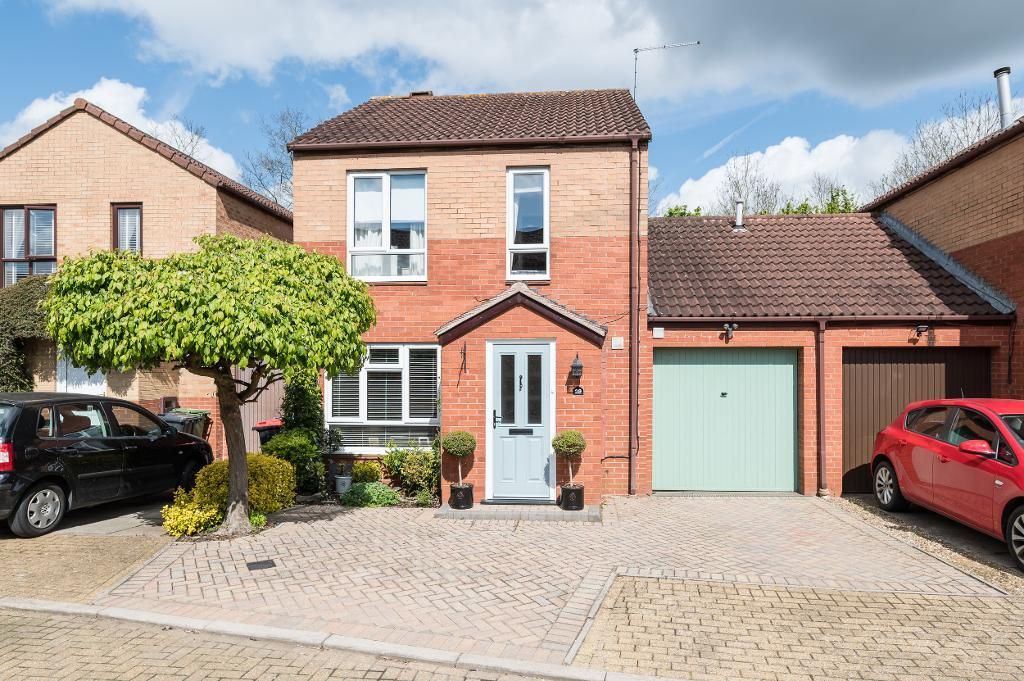 3 bed detached house for sale in Christian Court, Willen, Milton Keynes