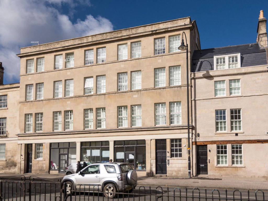 Long Acre, Bath BA1  
