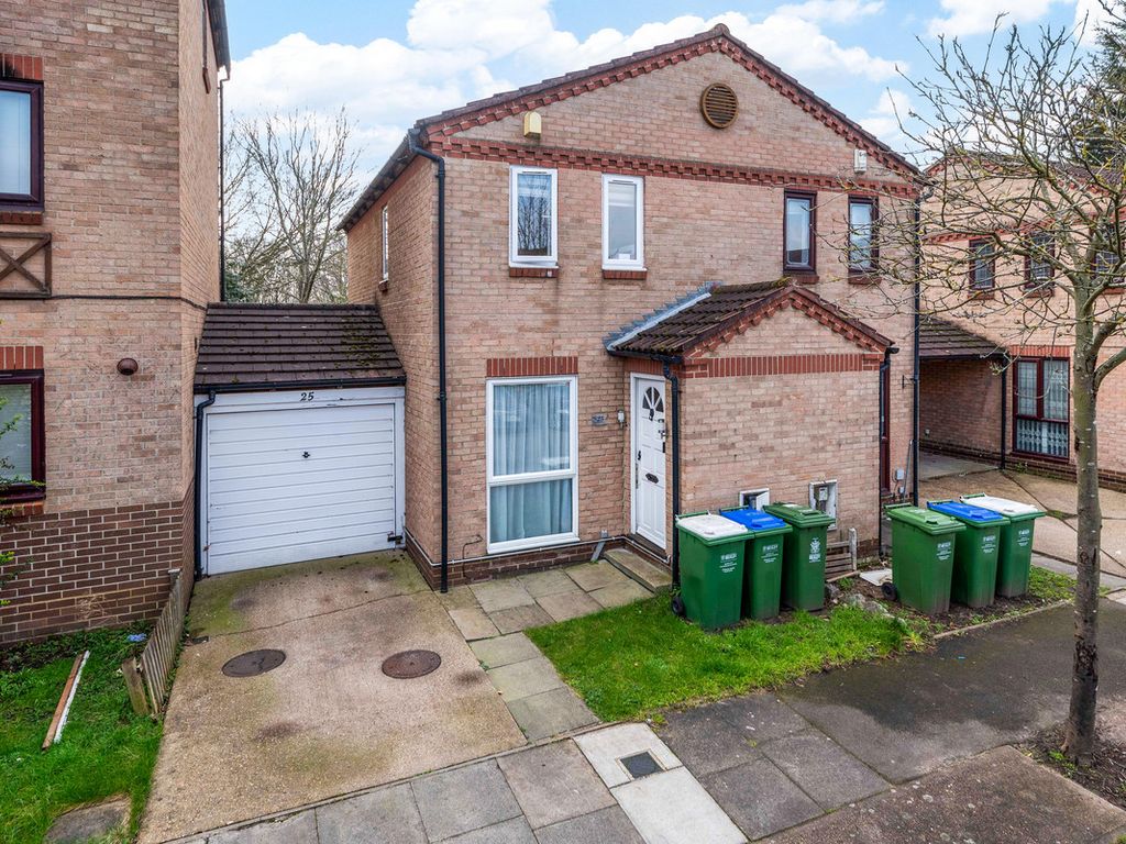 2 bed semidetached house for sale in Courtland Grove, Thamesmead SE28