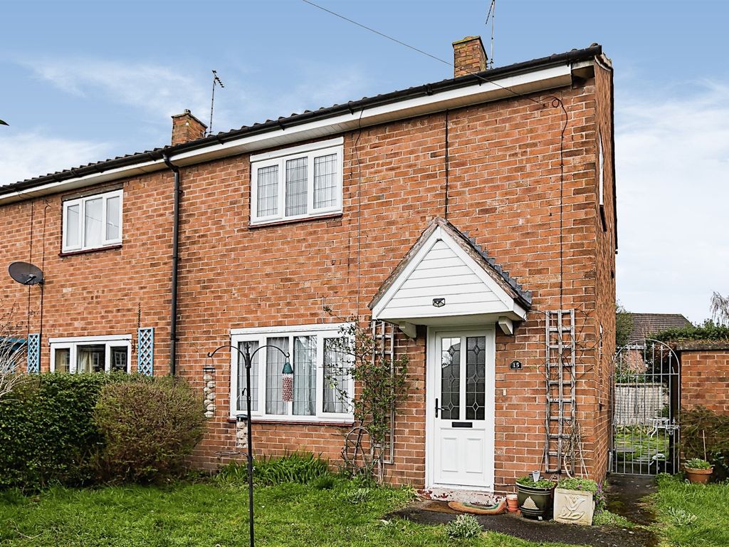 3 bed semidetached house for sale in Hawthorn Road, Christleton