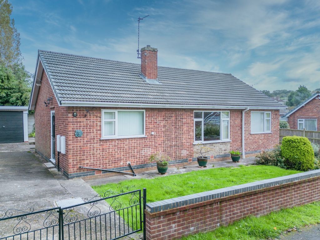 3 bed detached bungalow for sale in Nottingham Road, Selston