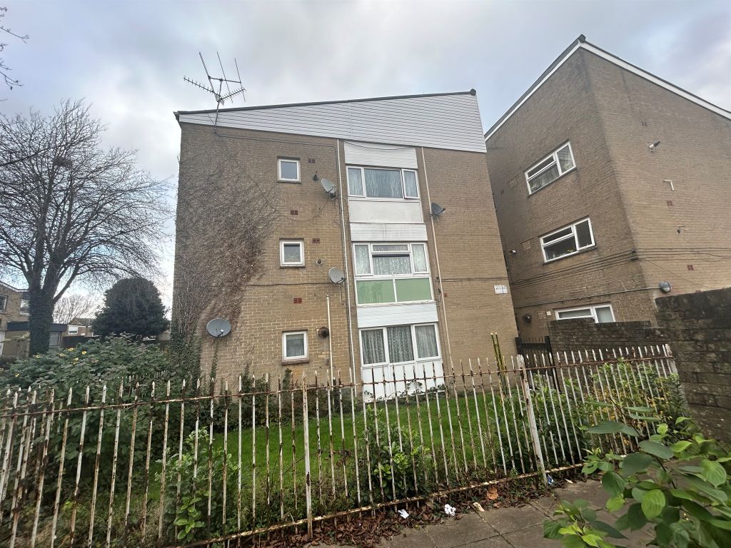 1 bed flat for sale in Chapel Wood, Llanedeyrn, Cardiff CF23, £80,000