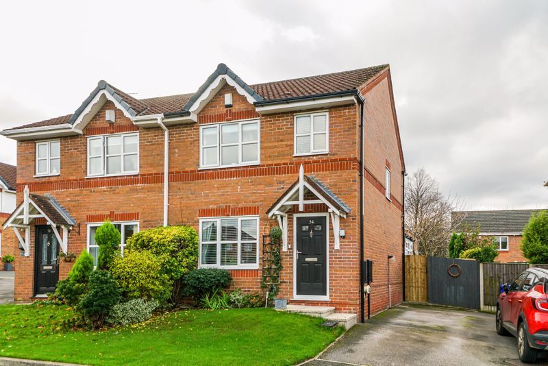 3 bed semidetached house for sale in 54 North Way, Hyde SK14, £250,000