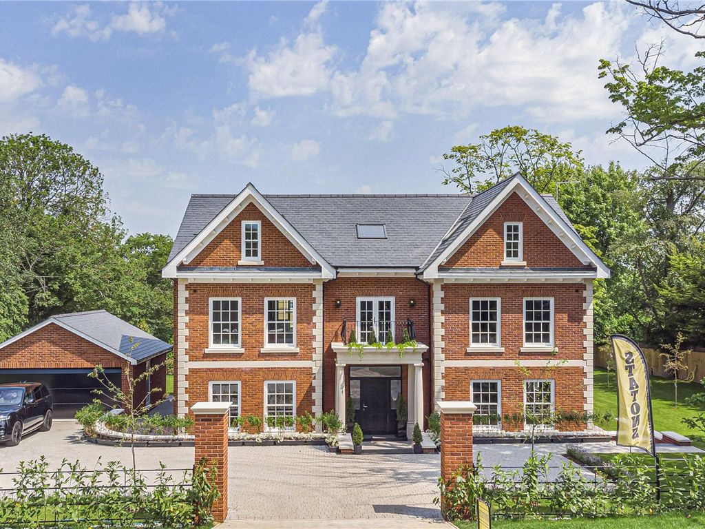 New home, 5 bed detached house for sale in The Ridgeway, Cuffley EN6, £