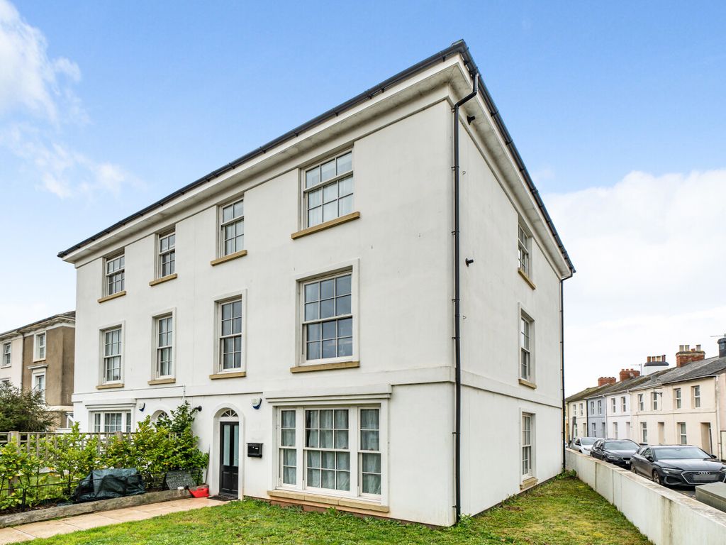 2 bed flat for sale in Torquay Road, Newton Abbot TQ12, £200,000 Zoopla