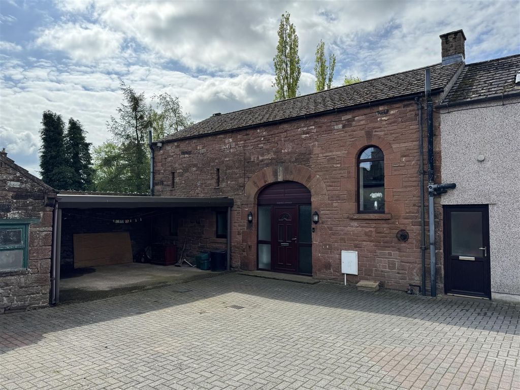 3 bed barn conversion for sale in Foster Street, Penrith CA11, £295,000