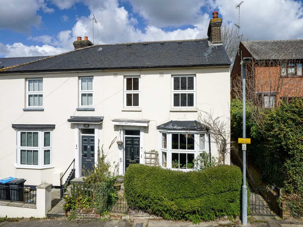 4 bed semidetached house for sale in Herbert Street, Old Town HP2 Zoopla