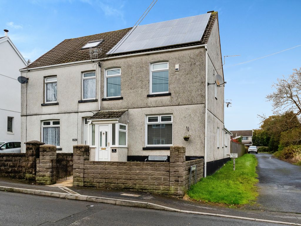 3 bed semidetached house for sale in Brynteg Road, Gorseinon, Swansea