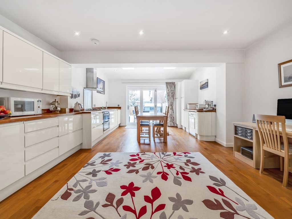 Courtlands Avenue, London SE12  