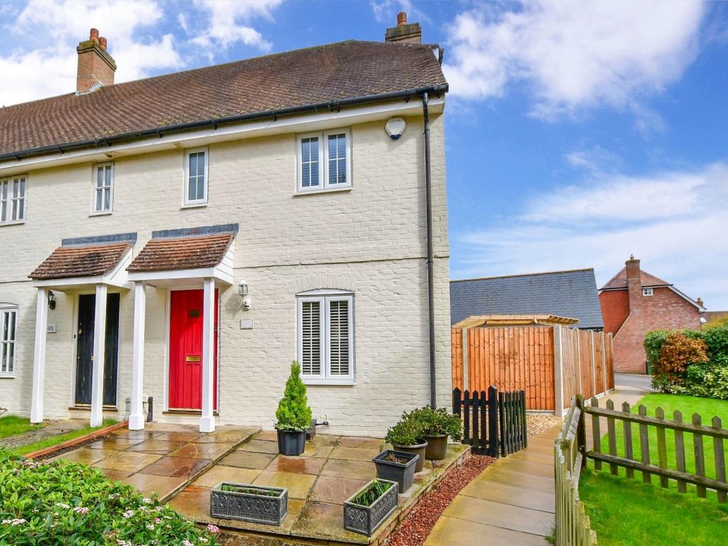 2 bed end terrace house to rent in Berrall Way, Billingshurst RH14 Zoopla