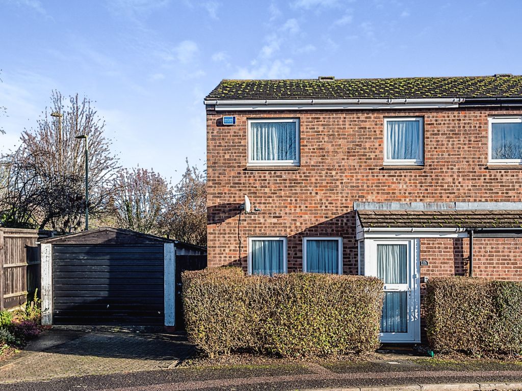 3 bed semidetached house for sale in Brocklesby Road, Littlemore