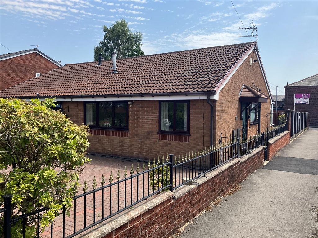 2 bed semidetached bungalow for sale in Summer Street, Horwich, Bolton
