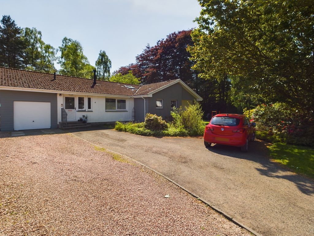 4 bed bungalow for sale in 6 Woodlands Grove, Blairgowrie, Perthshire PH10, £479,995 Zoopla