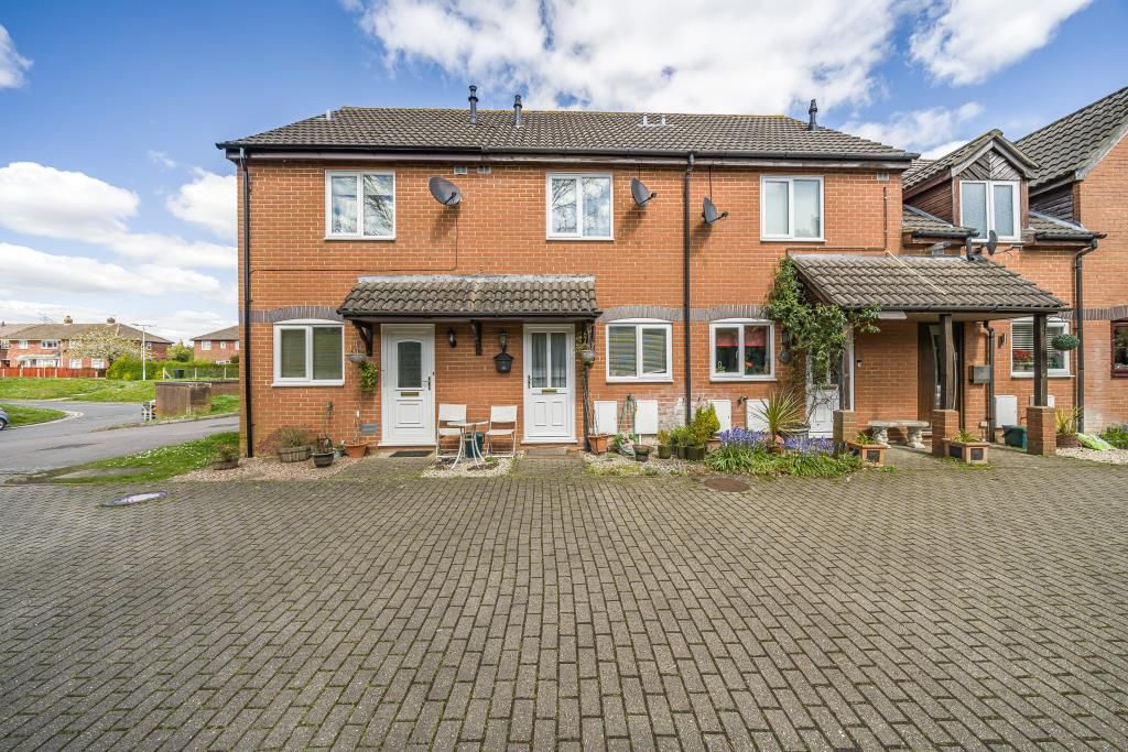 2 bed terraced house for sale in Thatcham, Berkshire RG19 Zoopla