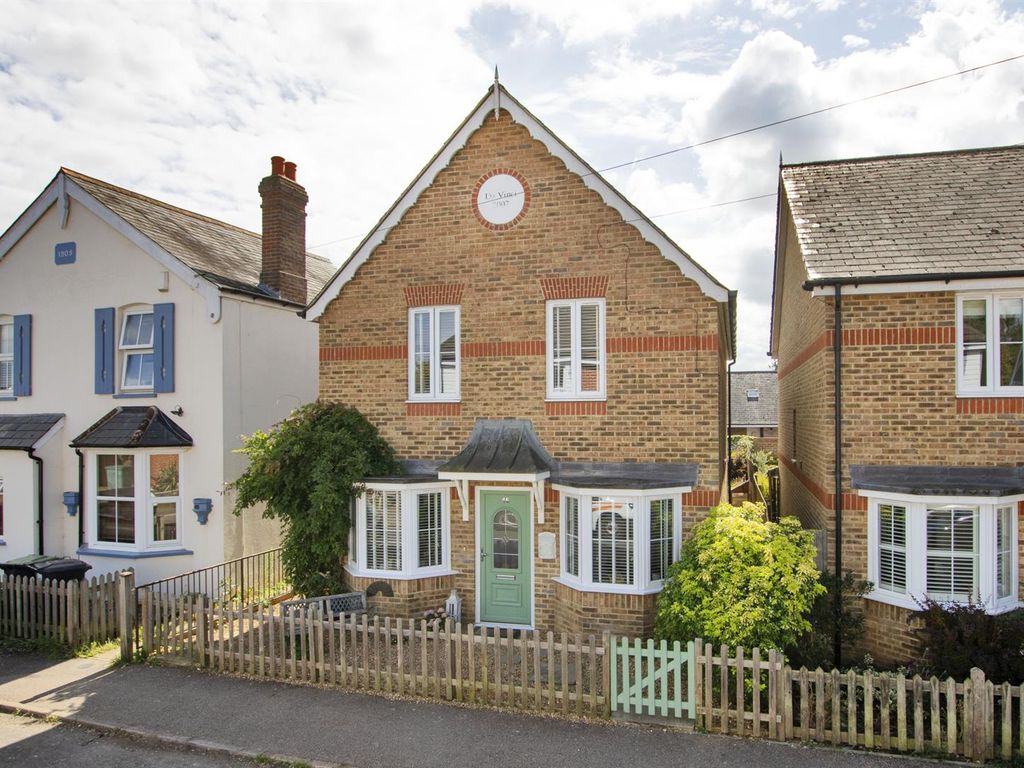 4 bed detached house for sale in The Freehold, East Peckham, Tonbridge
