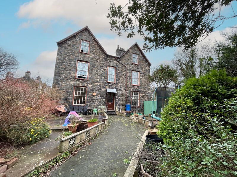 7 bed detached house for sale in Village Road, Llanfairfechan LL33, £