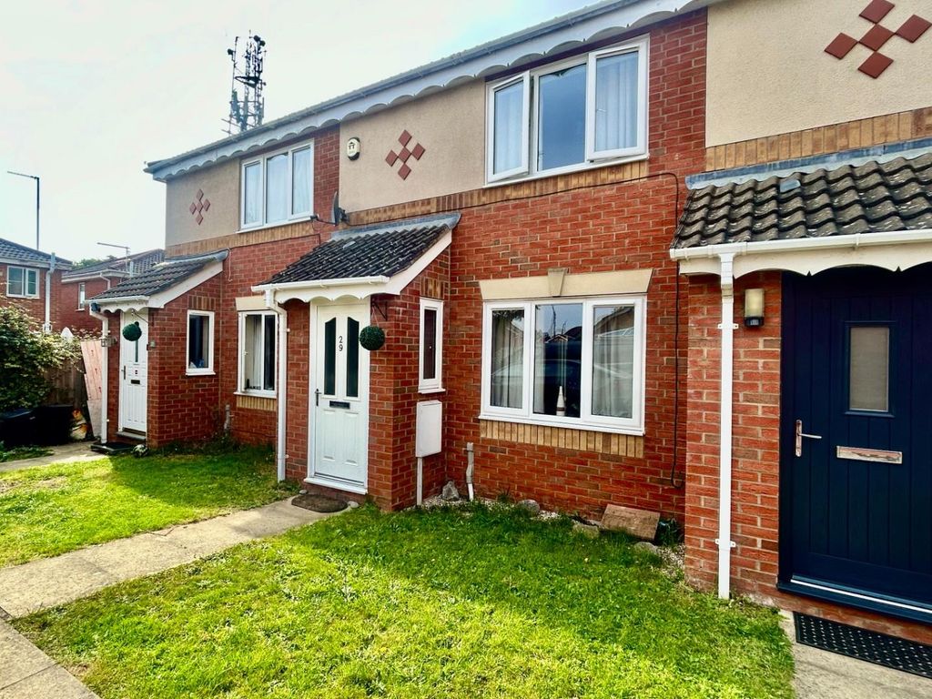 2 bed end terrace house for sale in Curlbrook Close, Wootton