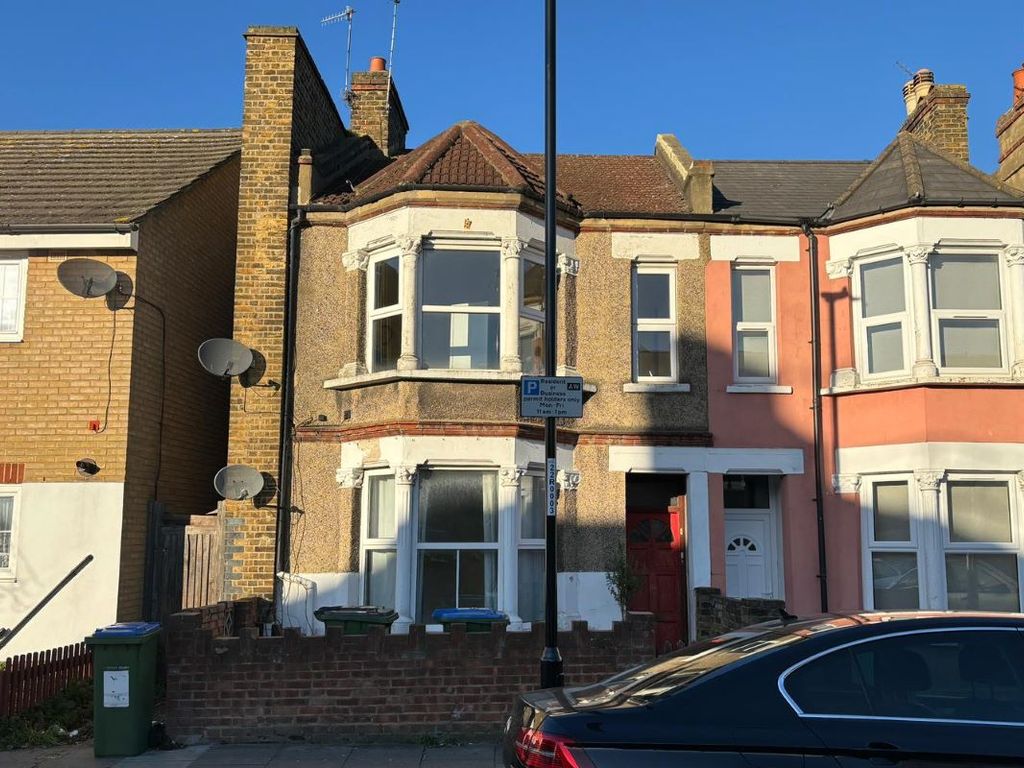 1 bed flat for sale in 175A Abbey Wood Road, Abbey Wood, London SE2, £