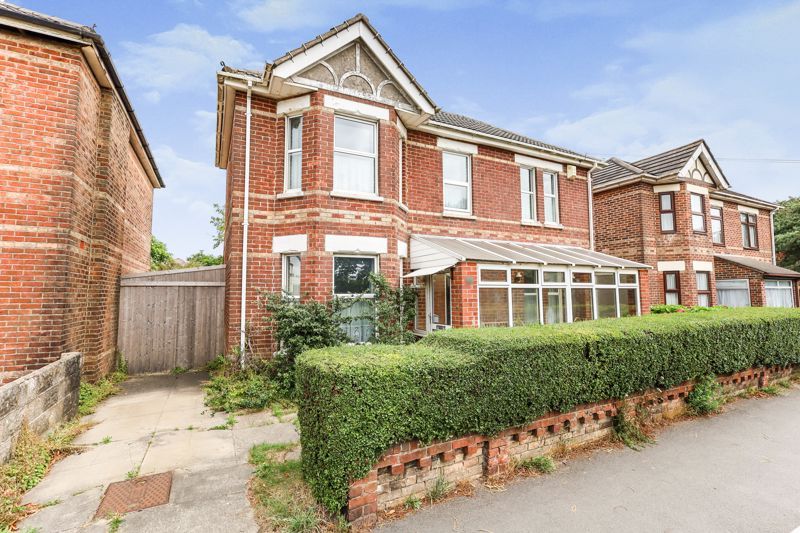 4 bed detached house for sale in Wallisdown Road, Bournemouth BH10 Zoopla