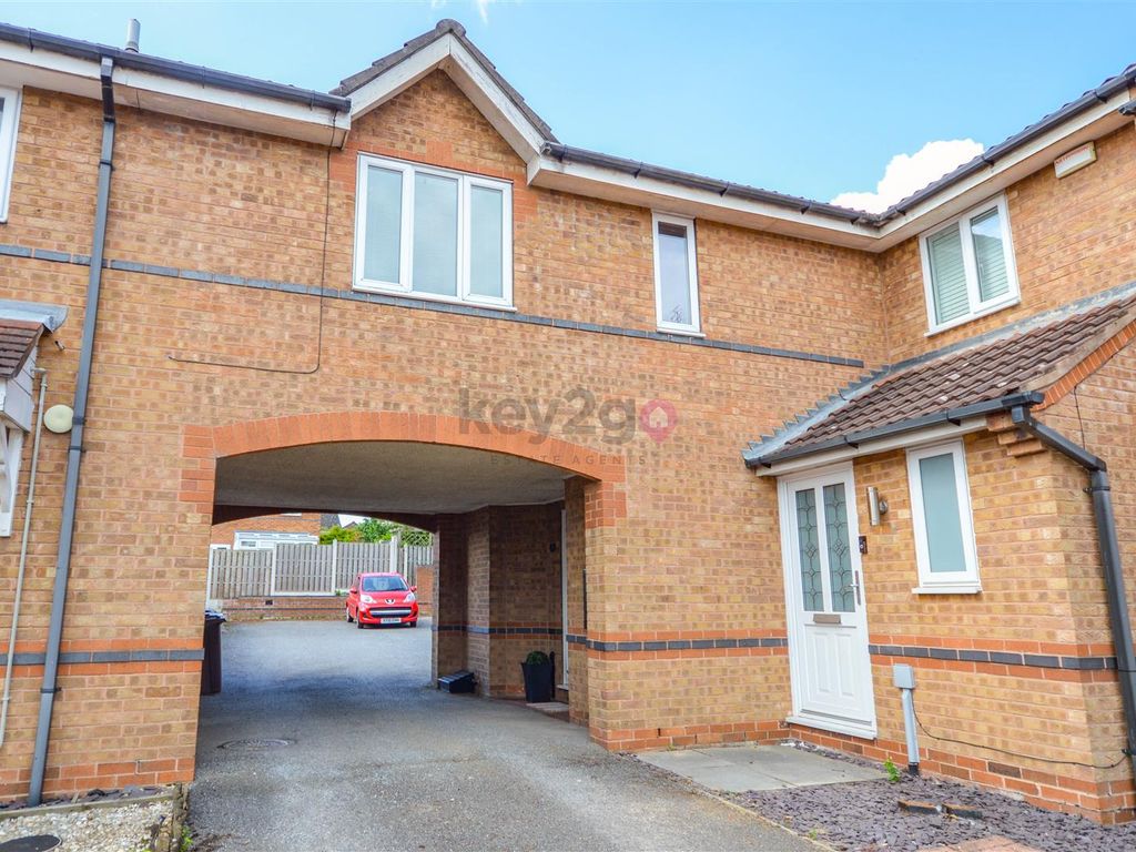 1 bed town house for sale in Middle Ox Gardens, Halfway, Sheffield S20