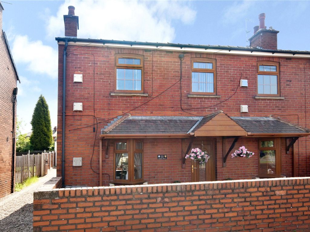 3 bed semidetached house for sale in Dewsbury Road, Tingley, Wakefield